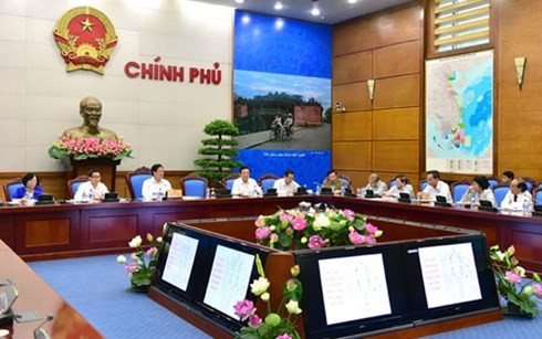 ズン首相、教育改革に関する会議を主催 - ảnh 1