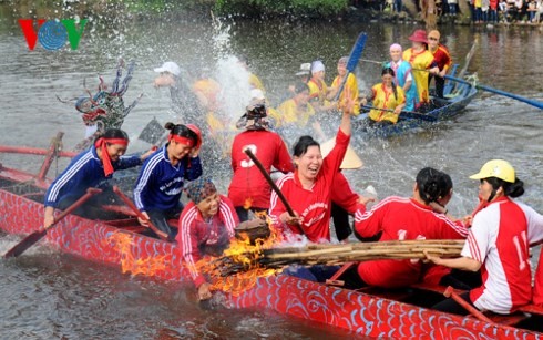 タインサー村の小船でご飯を炊きアヒルを捕るコンテスト - ảnh 2