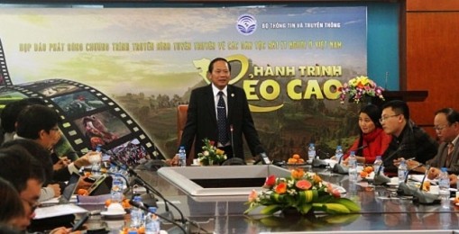 人口が極小な少数民族向けテレビ番組を放送 - ảnh 1