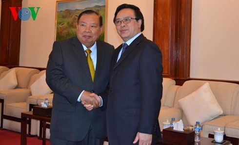 クアン中央対外委員長、ラオス書記長と会見 - ảnh 1