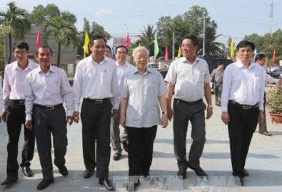 チョン書記長、南中部を訪問 - ảnh 1