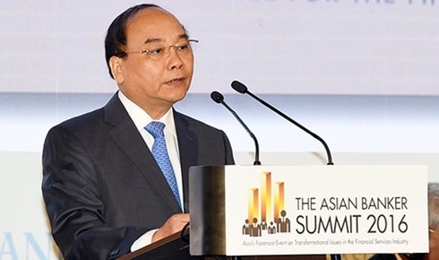 フック首相、第17回アジア銀行サミットに出席 - ảnh 1