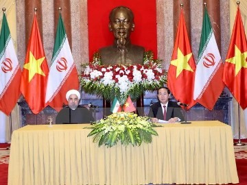 イラン大統領、ベトナム訪問を終える - ảnh 1