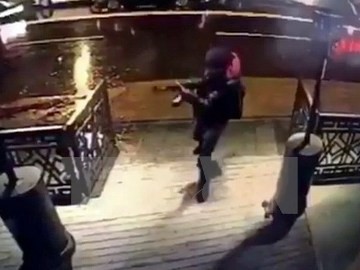 イスタンブールの銃乱射事件、容疑者の男拘束＝メディア - ảnh 1