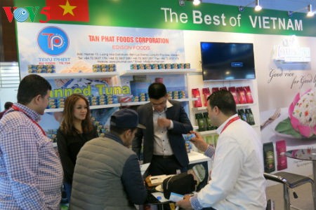 ベトナム企業33社、ドバイ・「Gulfood 2017」に参加 - ảnh 7