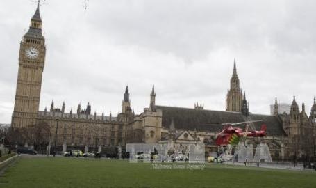 ロンドン国会前テロ、死者4人に - ảnh 1