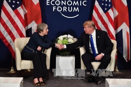 トランプ大統領、今年後半に訪英へ　ダボスで米英首脳会談 - ảnh 1