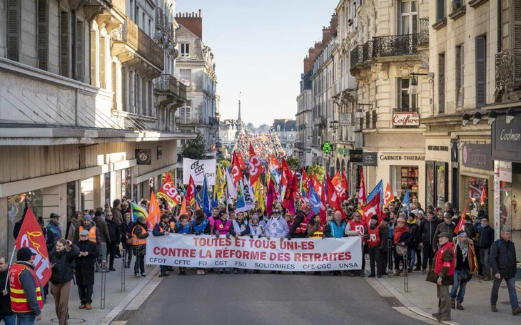 仏で3度目の大規模スト、年金改革巡り　交通機関や学校にも影響 - ảnh 1