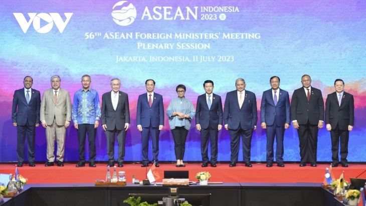 ASEAN ベトナム東部海域での平和･安全保障などを再確認 - ảnh 1