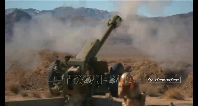 イラン革命防衛隊、西部で軍事訓練　戦闘態勢強化＝国営通信 - ảnh 1