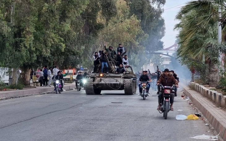 中東情勢：シリア 反政府勢力“首都解放”主張  - ảnh 1