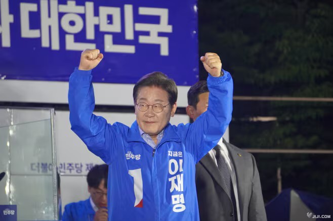 韓国 大統領選挙に当選したイ・ジェミョン新大統領が就任 - ảnh 1