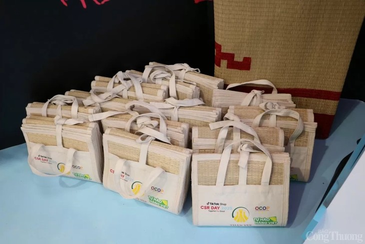 伝統工芸村におけるデジタルトランスフォーメーション - ảnh 2