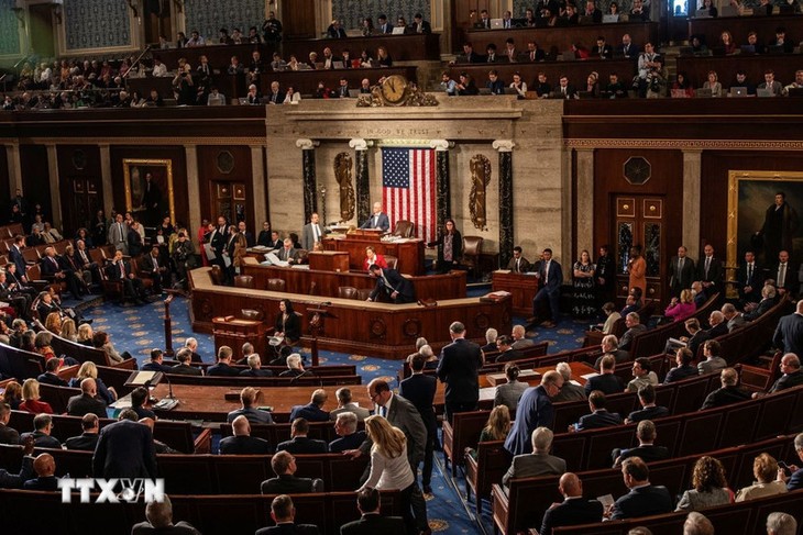 トランプ氏、共和党の議会指導部を称賛　　身の肝いり法案可決で - ảnh 1