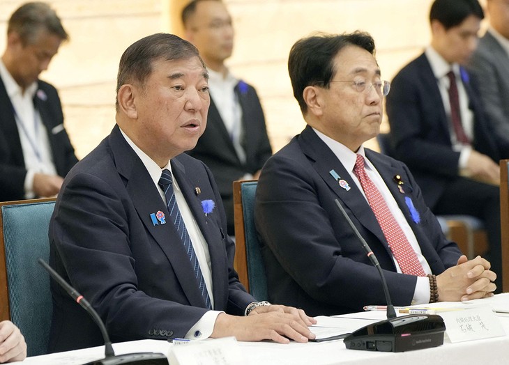 日韓に25％関税、トランプ氏が貿易相手国に書簡　交渉期限8月1日に - ảnh 1