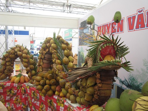 Acara pembukaan Festival  Kelapa Ben Tre. - ảnh 1