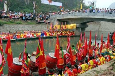 Pesta  tradisional Dewa Qui Minh Dai Vuong. - ảnh 1