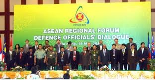 Dialog para pejabat pertahanan Forum Regional ASEAN di kota Phnom Penh, Kambojaja - ảnh 1