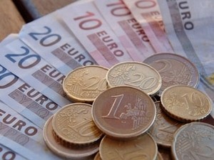 Eurozone mengadakan pertemua  darurat  untuk memecahkan masalah utang  Yunani - ảnh 1