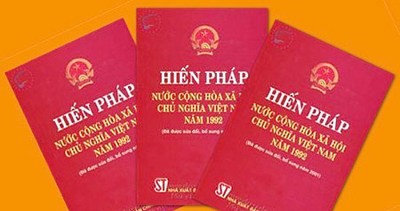 Majalah Komunis memberikan sumbangan pendapat terhadap rancangan amandemen UUD-1992 - ảnh 1