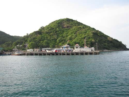 Kepulauan Nam Du – tempat yang dimisalkan seperti  satu Teluk Ha Long ke-2 di Vietnam - ảnh 4