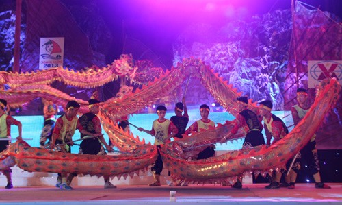 Karnaval Ha Long-2013: Brand pariwisata provinsi Quang Ninh - ảnh 2