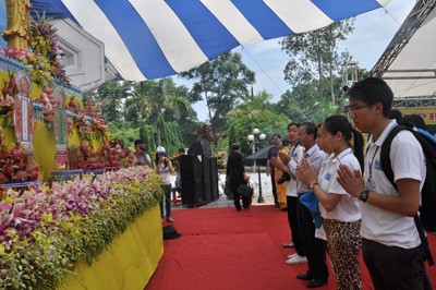 Aktivitas-aktivitas  Perkemahan Musim Panas Vietnam - 2013 terus berlangsung. - ảnh 1