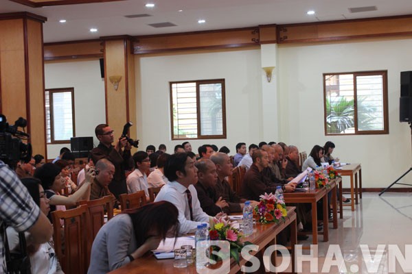 Wesak-2014: Kesempatan mendorong persatuan antara agama Buddha Vietnam dengan agama Buddha dari semua negara lain. - ảnh 1