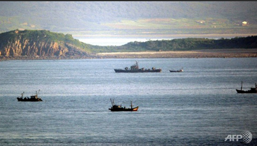 Dua bagian negeri Korea saling berbaku tembak di wilayah laut  yang dipersengketakan. - ảnh 1