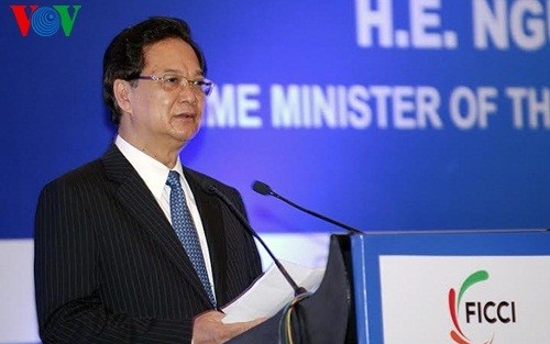 Upacara penyambutan kunjujngan  resmi PM Vietnam Nguyen Tan Dung di India. - ảnh 1