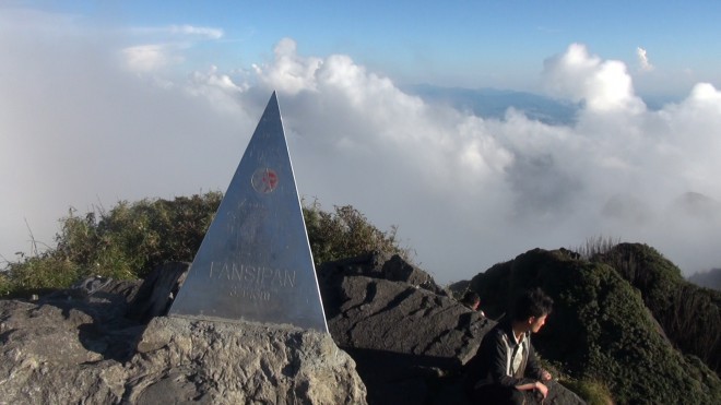 Perjalanan  menaklukkan  puncak Fansipan - ảnh 2