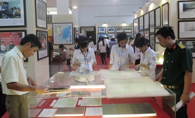 Pameran “Hoang Sa, Truong Sa wilayah Vietnam- bukti-bukti sejarah dan dasar hukum” - ảnh 1