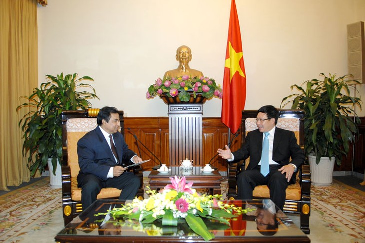 Deputi PM, Menlu Vietnam, Pham Binh Minh menerima Duta Besar Bangladesh Md.Shahab Ullah - ảnh 1