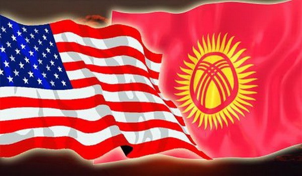 Eskalasi Ketegangan dalam hubungan Amerika Serikat -Kyrgyzstan - ảnh 1