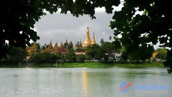 Pagoda Shwedagon - Jantung  emas di Myanmar - ảnh 2