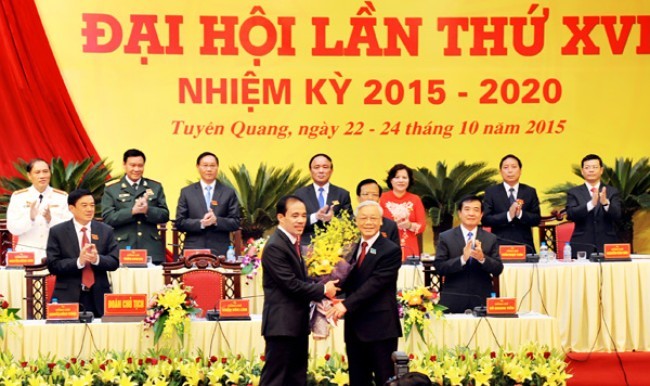 Pembukaan Kongres  Partai Komunis  Vietnam provinsi Tuyen Quang dan provinsi Thua Thien-Hue untuk masa bakti 2015-2020 - ảnh 1