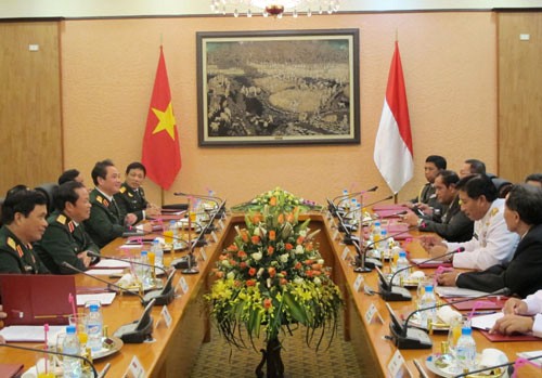 Vietnam-Indonesia merealisasikan strategi kerjasama pertahanan - ảnh 1