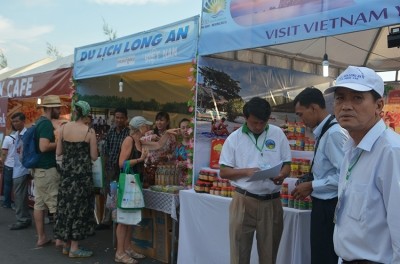 Vietnam mengahari Festival Laut Kamboja-tahun 2015 - ảnh 1