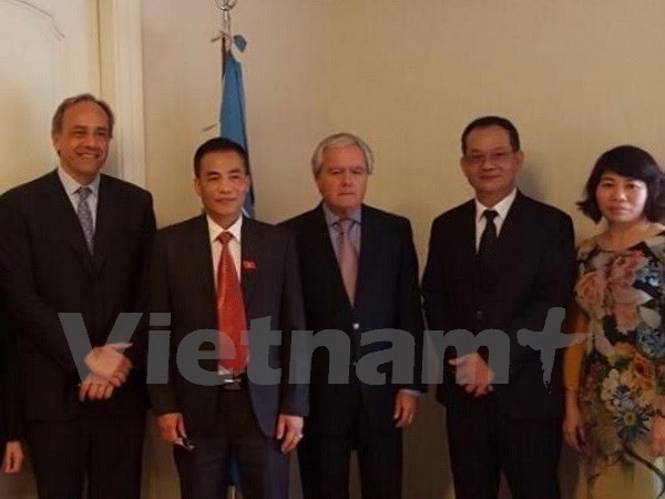 MN Vietnam memperkuat kerjasama dengan Parlemen Argentina - ảnh 1