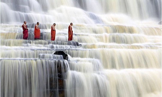 Jaringan air terjun yang megah di provinsi Lam Dong - ảnh 5