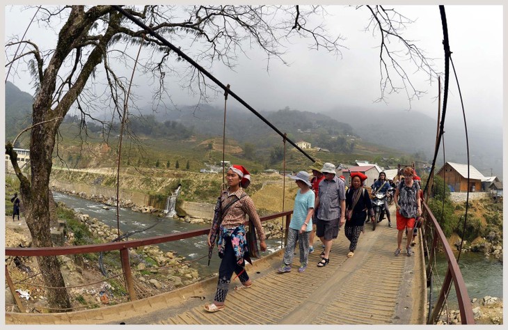 Konferensi  promosi investasi dan pengembangan pariwisata  provinsi Lao Cai –tahun 2016 - ảnh 1