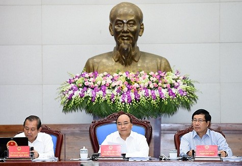 PM Vietnam, Nguyen Xuan Phuc terus memimpin sidang periodik Pemerintah Vietnam untuk bulan Juni 2016 - ảnh 1