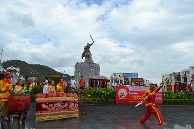 Pembukaan  pameran foto silat tradisional Vietnam dan Dunia - ảnh 1