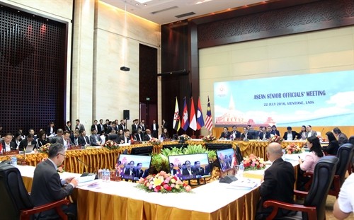 Sidang para pejabat tinggi ASEAN  mempersiapkan  KTT ASEAN - ảnh 1