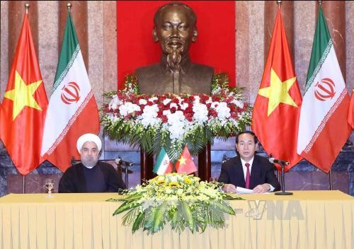 Presiden Vietnam, Tran Dai Quang mengadakan resepsi untuk menyambut Presiden Iran, Hassan Rouhani - ảnh 1