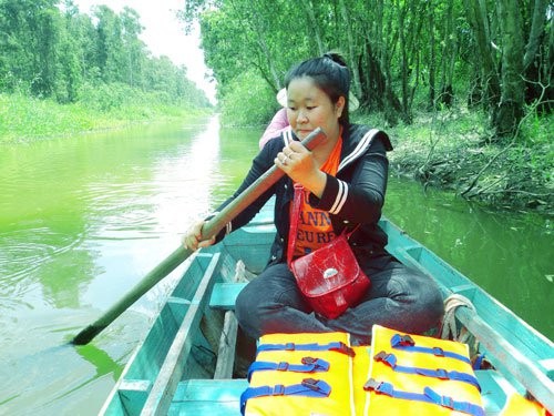 Gao Giong- zona ekowisata  yang menarik di kawasan Dong Thap Muoi - ảnh 3