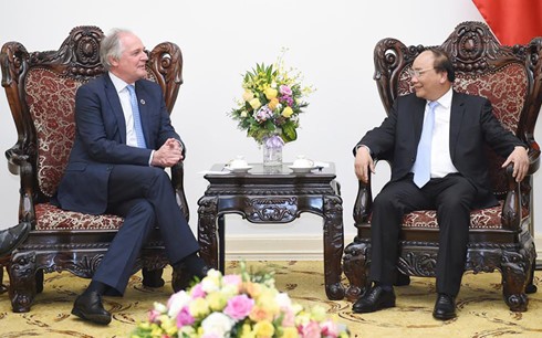 PM Vietnam, Nguyen Xuan Phuc menerima Presiden Grup Jardines Matheson dan Presiden Grup Unilever - ảnh 2