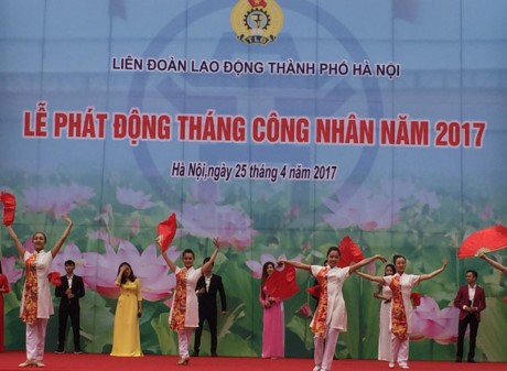 Vietnam  memperhatikan dan memikirkan kehidupan buruh - ảnh 1