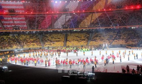 Acara pembukaan Festival  ASEAN Para Games ASEAN-2017 sangat menesankan - ảnh 1