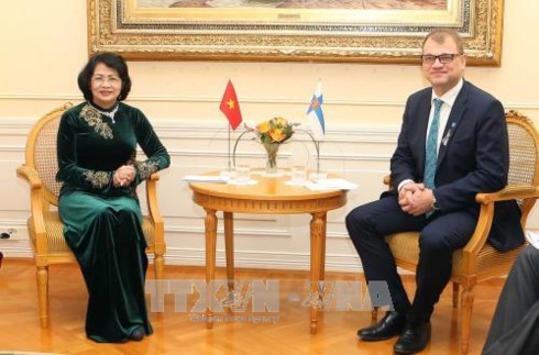 Wapres Vietnam, Dang Thi Ngoc Thinh melakukan kunjungan resmi di Finlandia - ảnh 1